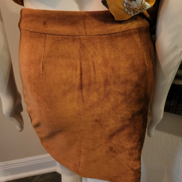 Good luck gem Corduroy skirt - Picture 2 of 5